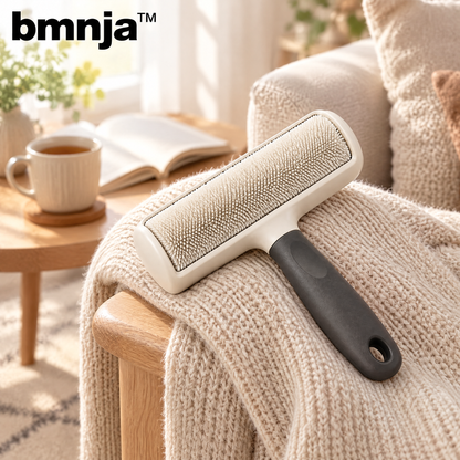 bmnja™ PureSweep Reusable Lint Remover